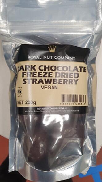 Royal Nut Company Dark Chocolate Freeze Dried Strawberries 200g